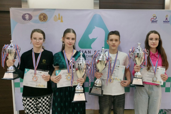 Россияне выиграли четыре медали на первенстве Азии по рапиду среди школьников